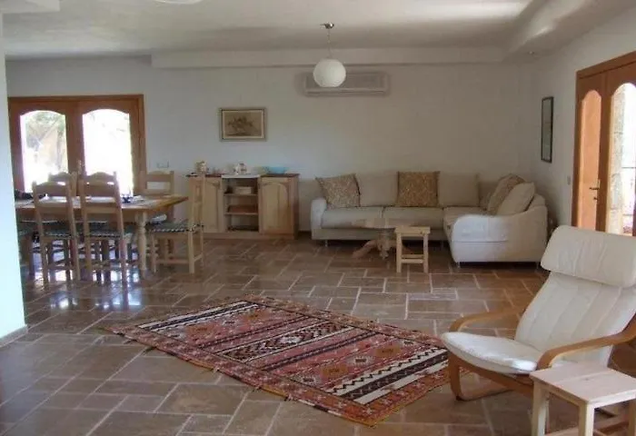 Leyli Alacati Cesme *